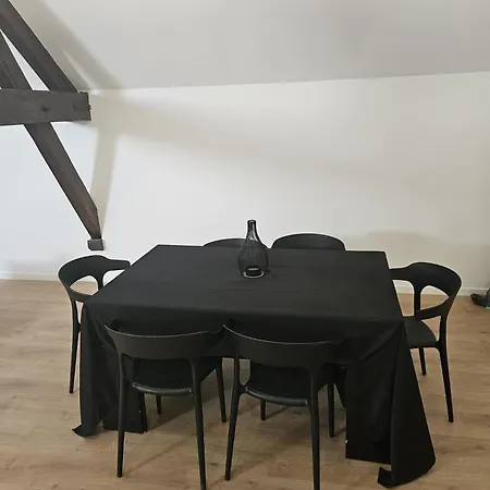 14 Minutes Aéroport De Beauvais Appartamento *