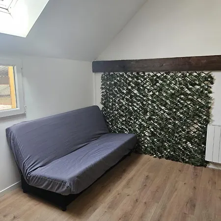 14 Minutes Aéroport De Beauvais Appartamento *