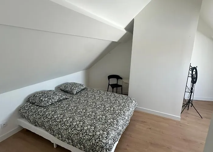 14 Minutes Aéroport De Beauvais Appartamento *